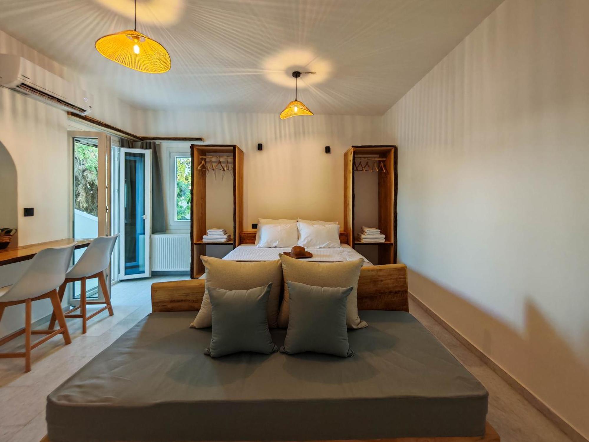 Paraga Suites Naxos City ภายนอก รูปภาพ