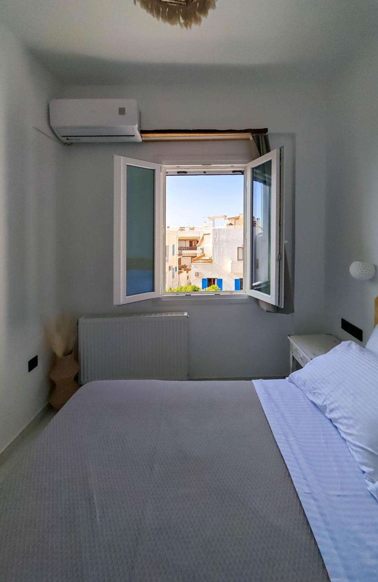 Paraga Suites Naxos City ภายนอก รูปภาพ