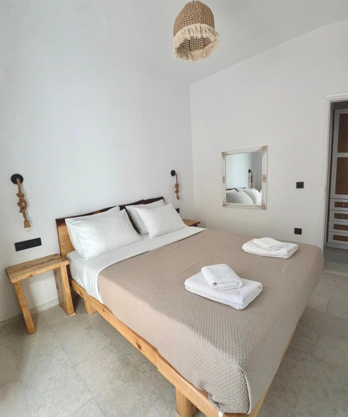 Paraga Suites Naxos City ภายนอก รูปภาพ